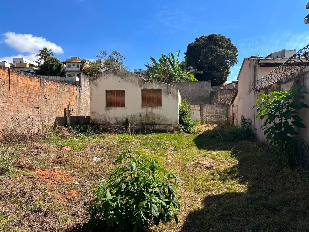 Lote com 340 m² com ótimo localização - Lourdes