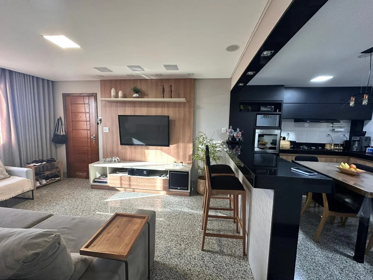 Apartamento com 113 m² - Santanense
