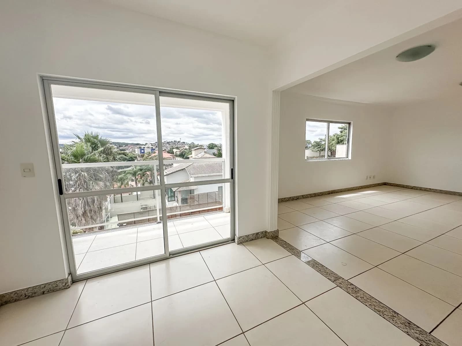 Apartamento no varanda - Belvedere