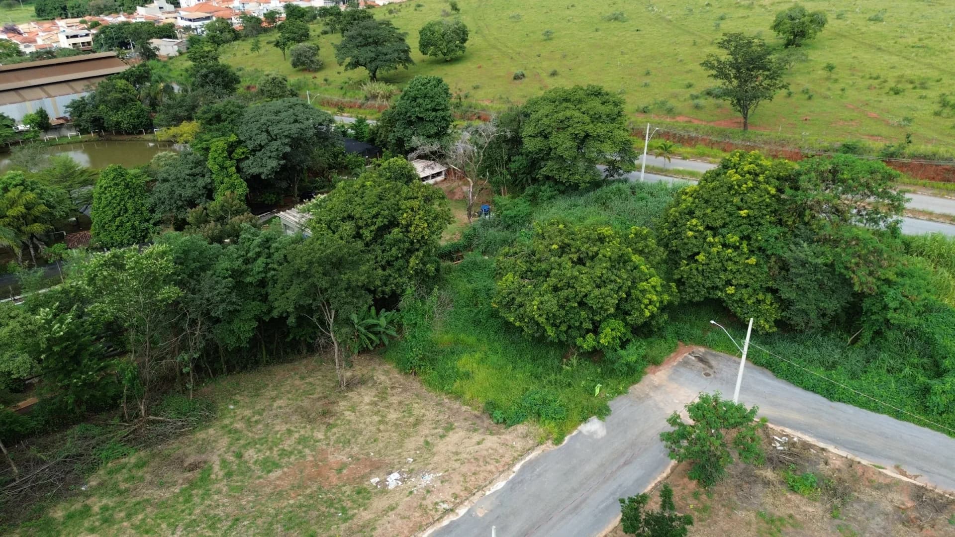 Lote com ótimo preço - Vila da Serra