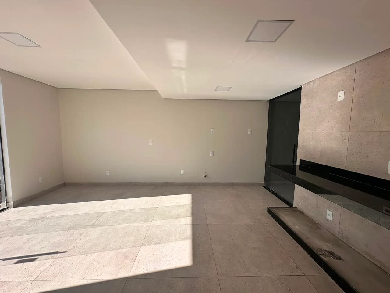 Apartamento térreo com ótimo preço - Sion