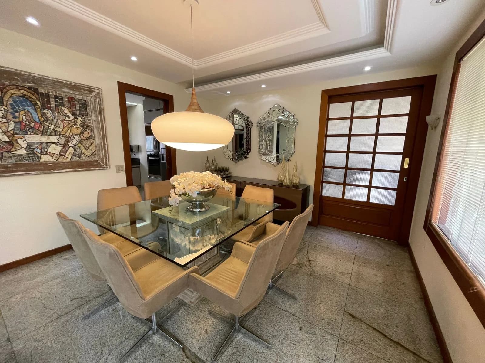 Casa com lote de 910 m² - Belvedere