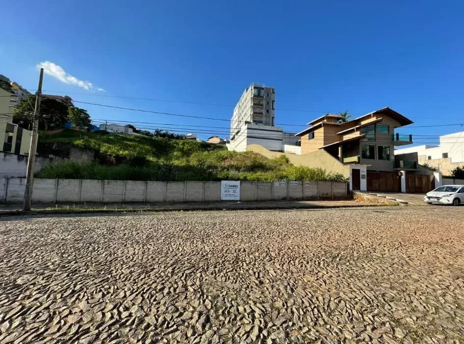Lote com 520 m² - Belvedere
